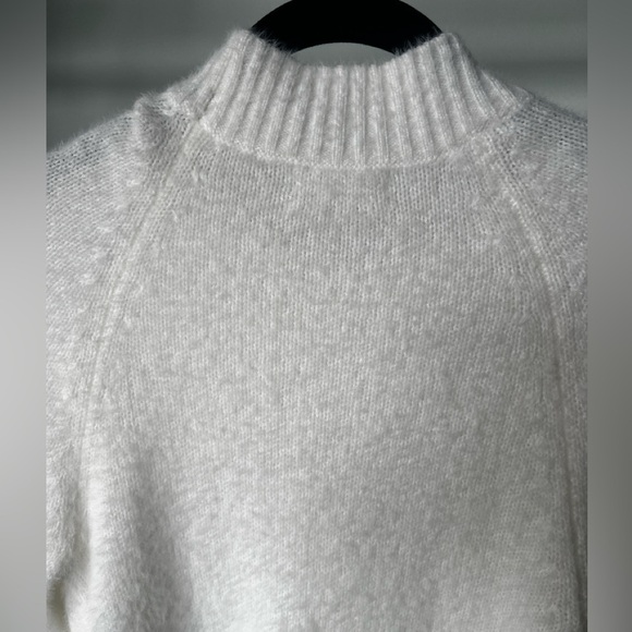 NWOT Urban Outfitters Avril Cropped Mock Neck Sweater - Picture 7 of 10
